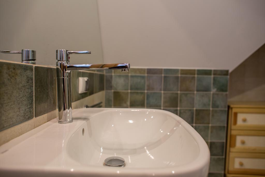 Dom Pod Smokami Apartment Bukowina Tatrzanska Ruang foto